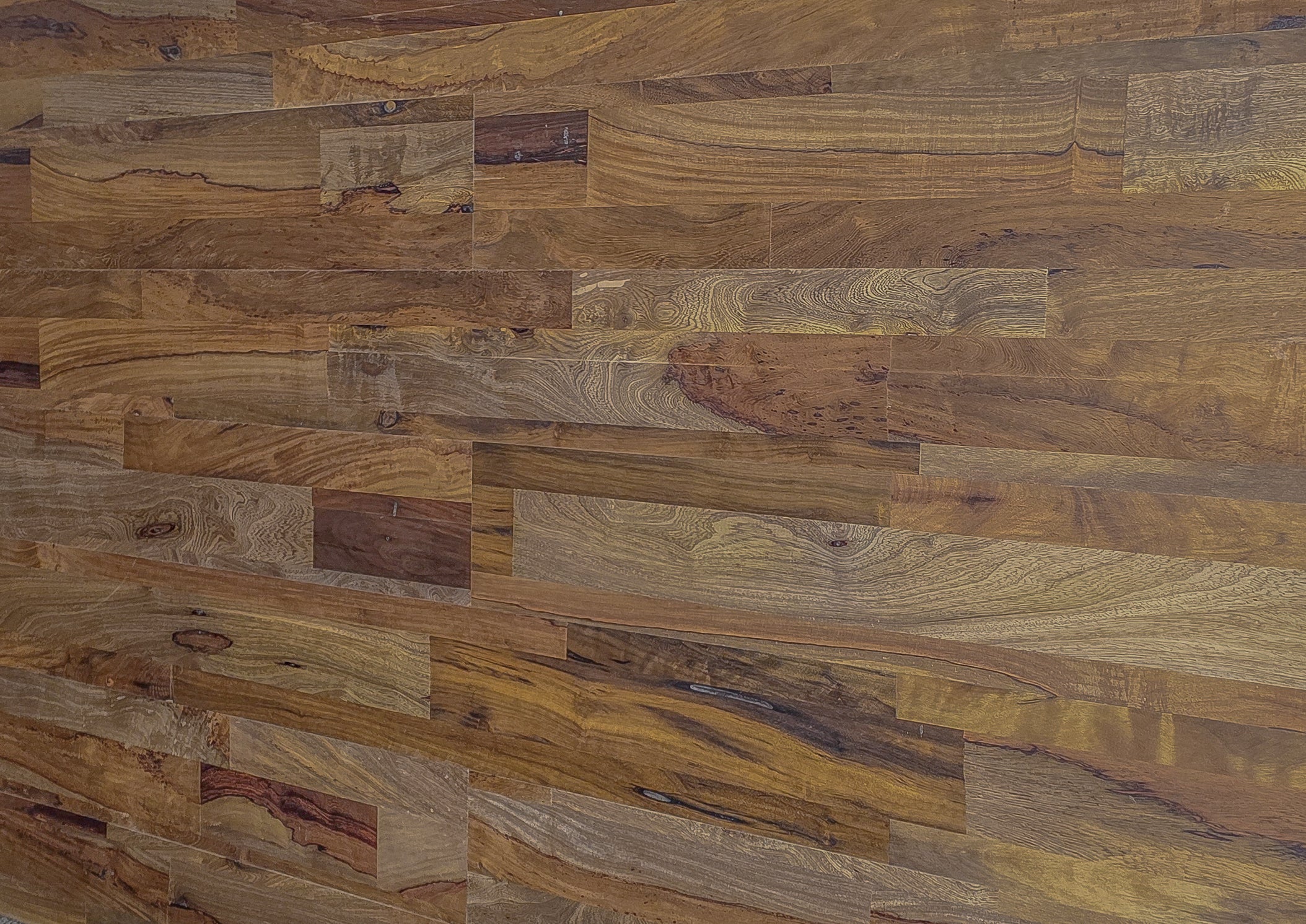 DESIGN – Tiger Wood Bricks – Natural